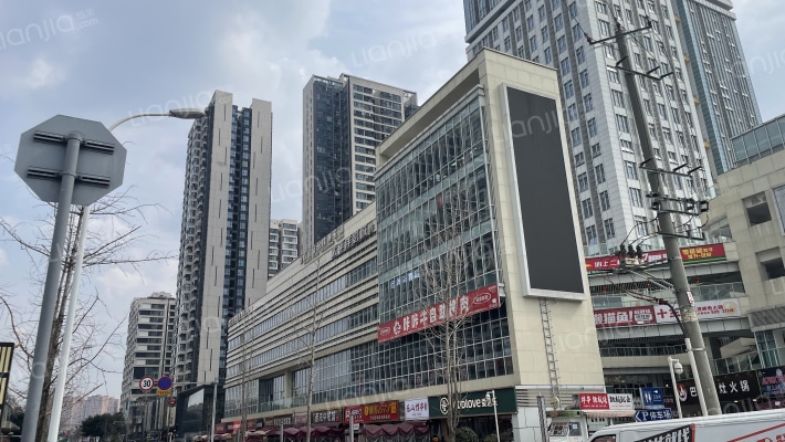 中环壹号大厦外景图