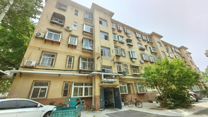 建设路87号院外景图