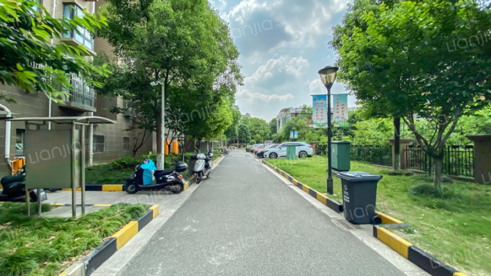 金汇公寓外景图