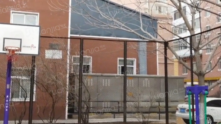 玻璃制瓶厂宿舍小区外景图