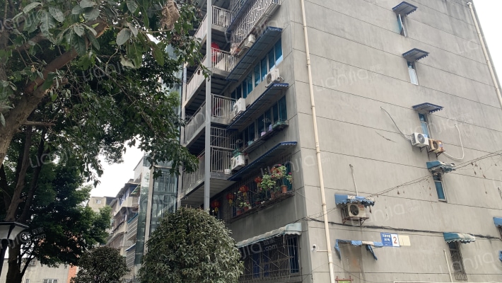 彭州市交通运输局家属区外景图