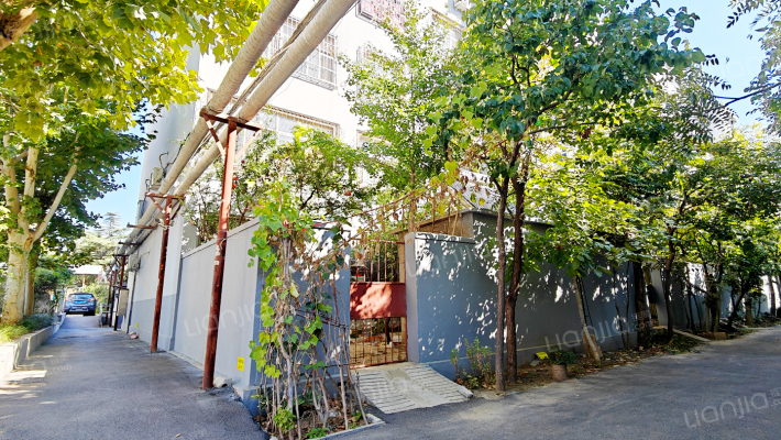 泰安市肿瘤防治院宿舍外景图