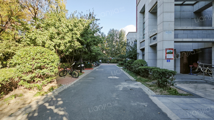 国际花园4号院外景图