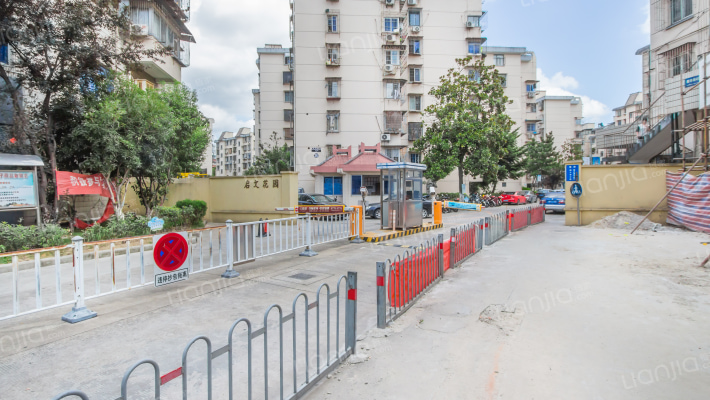 启文花园东区外景图