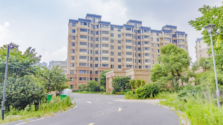 下史公寓外景图