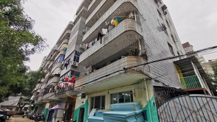 南达公寓外景图