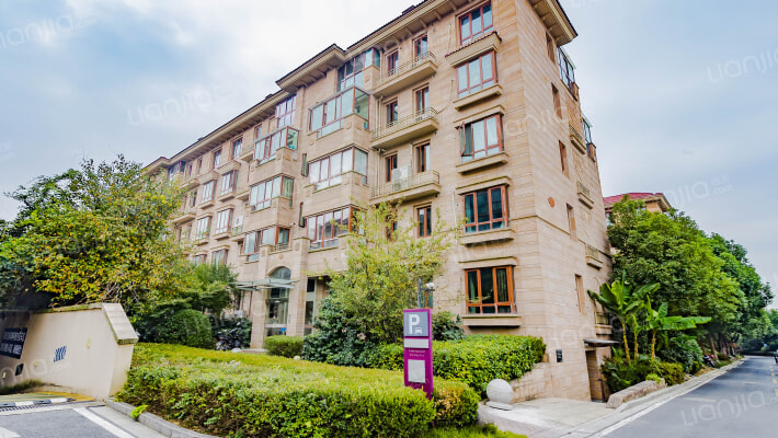 冠城国际外景图