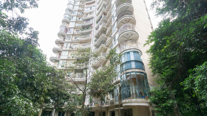 华新逸景外景图