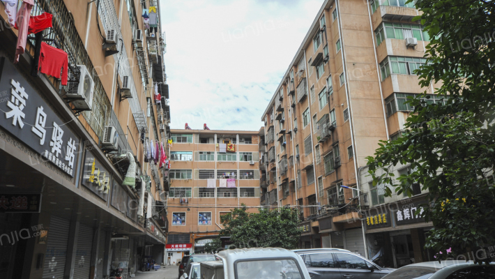 明星集团宿舍外景图