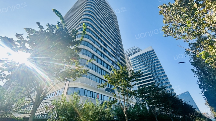 云成中心外景图