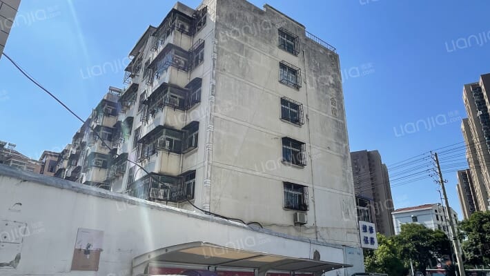 水厂家属院外景图