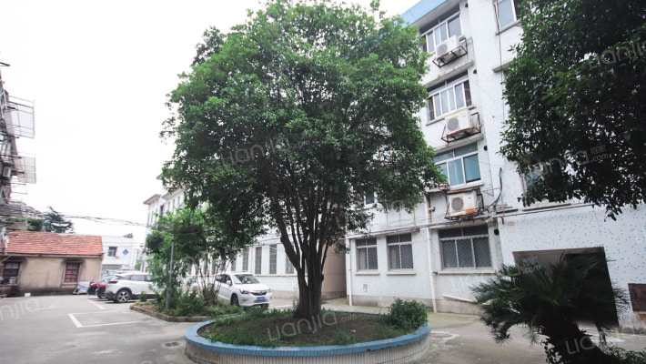 水利局宿舍楼外景图