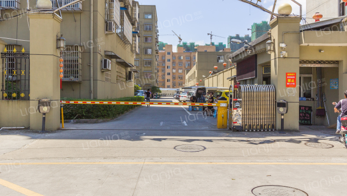 月落住宅小区外景图