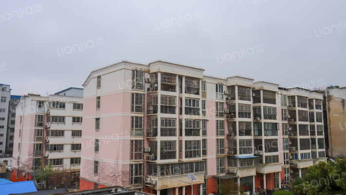 来福公寓外景图