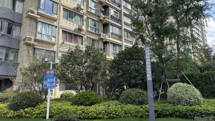 中皇广场外景图