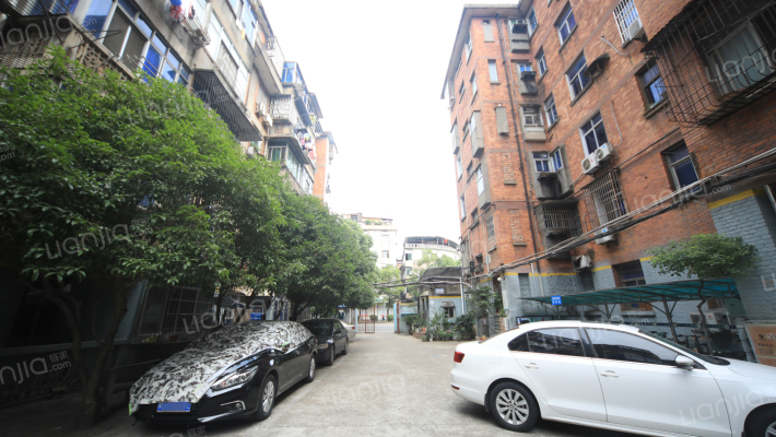 统计局宿舍外景图