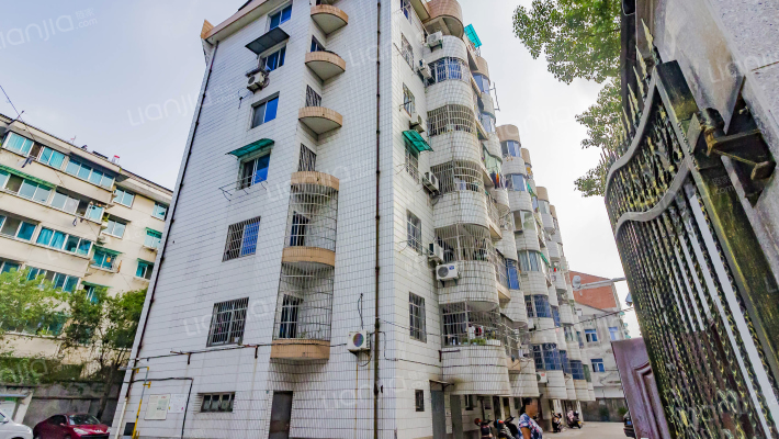 双馨路308号外景图