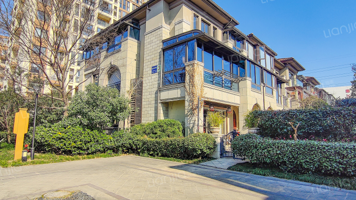 金色名门小区外景图