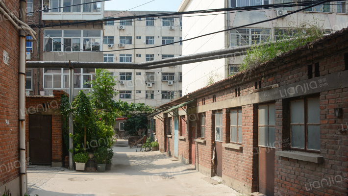 粮局宿舍外景图