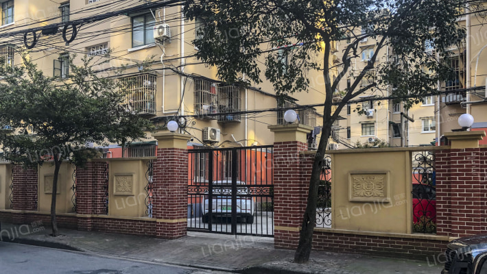 乐山六七村外景图