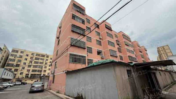 东岳小区外景图