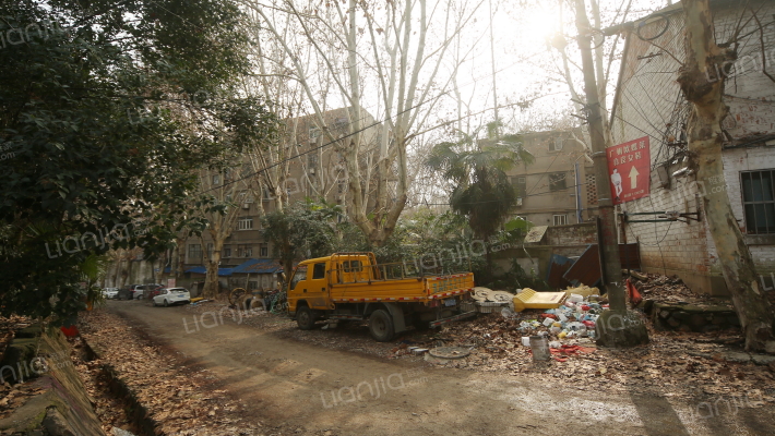 安德里29号外景图