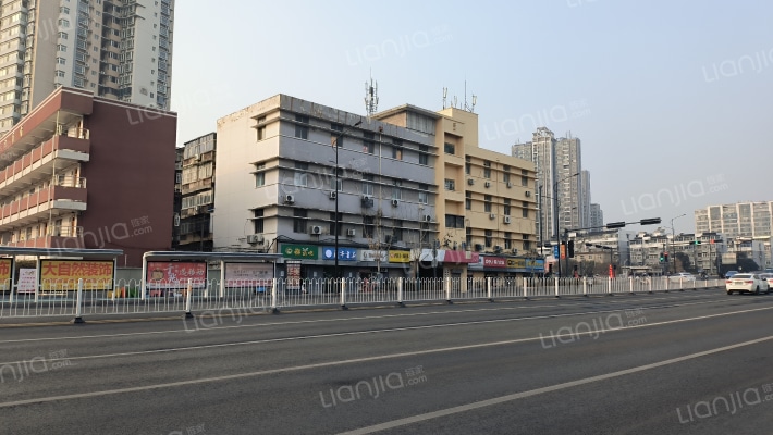 民主小学纺织宿舍外景图