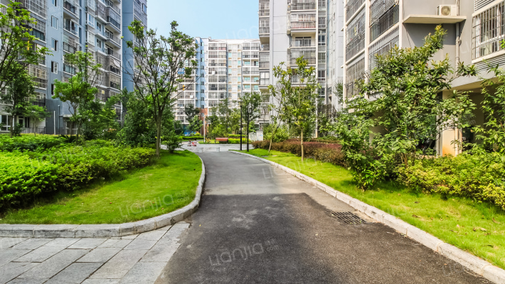 万福安居小区外景图