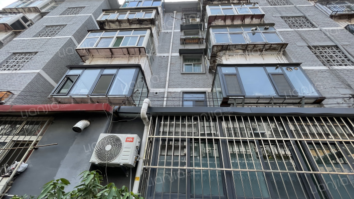 渚南二条5号院外景图