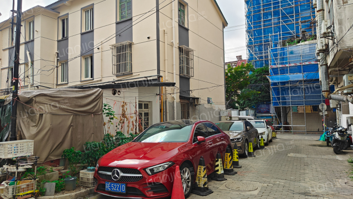 西肖堡场外景图