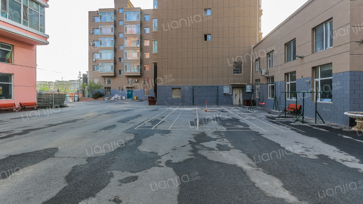 新苑小区外景图