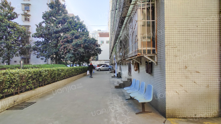 工商银行家属院（东新街80号）外景图