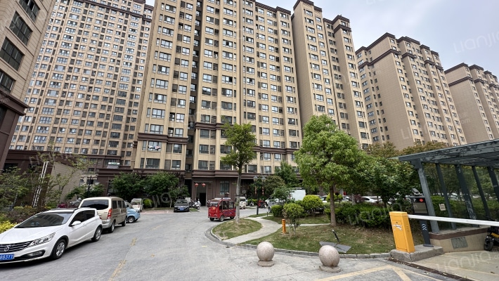 巴黎都市二期 外景图