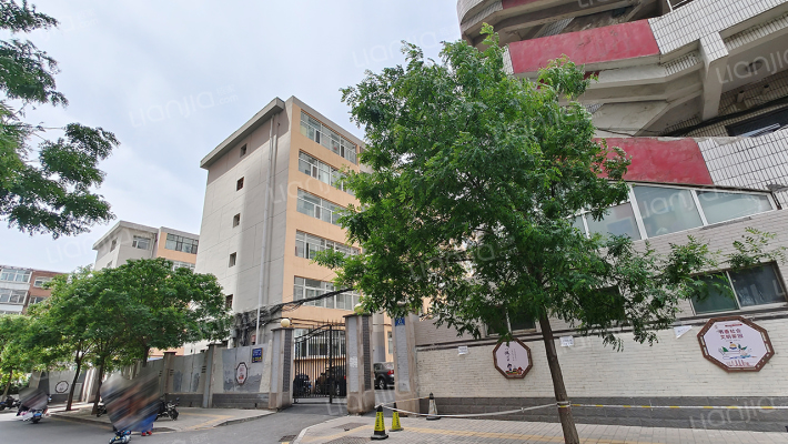 鱼池街外贸宿舍外景图