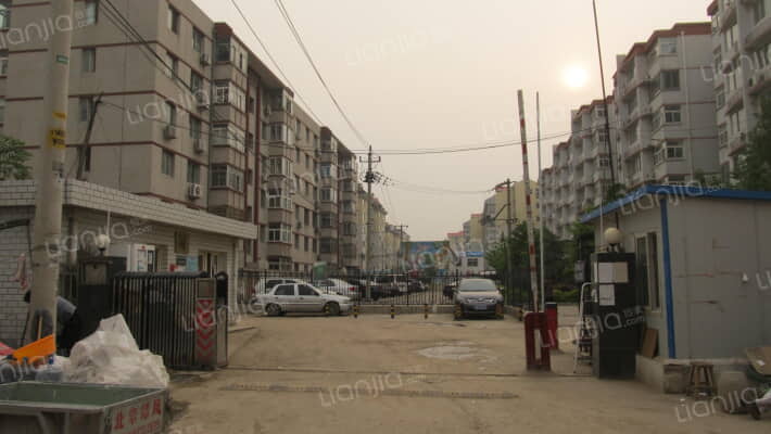 闵庄甲18号院外景图