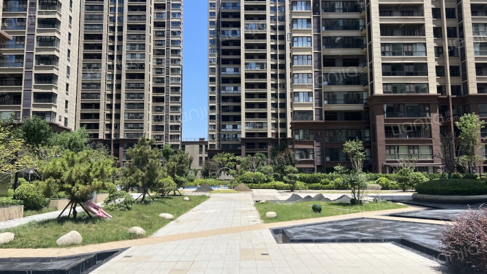 旭强首府外景图