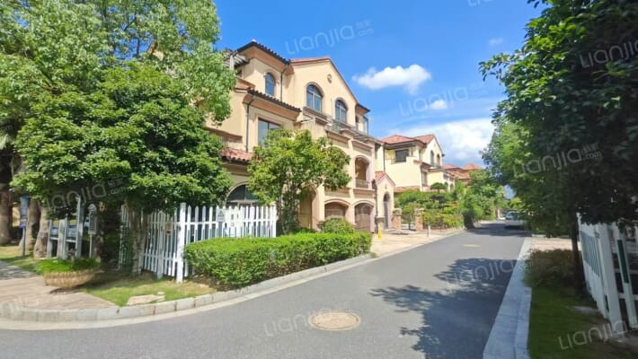 山水半岛外景图