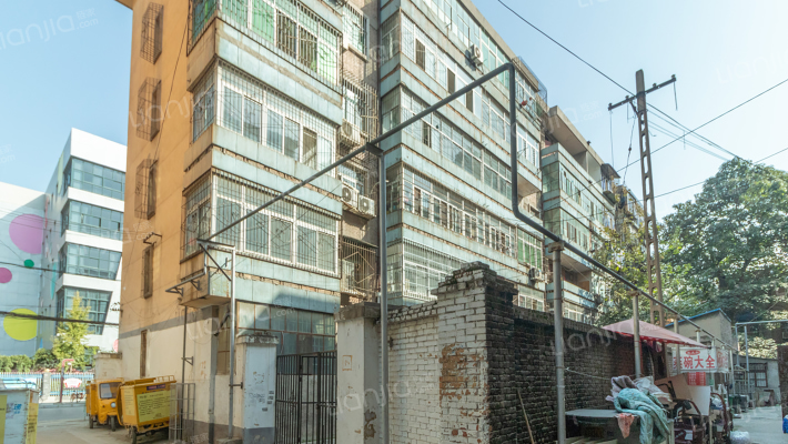 粮科院家属楼外景图