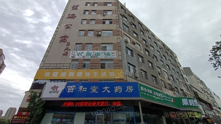 望海公寓外景图