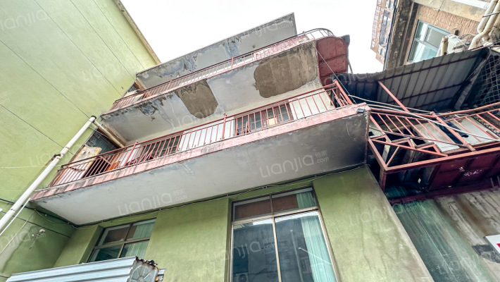 粮食局院外景图