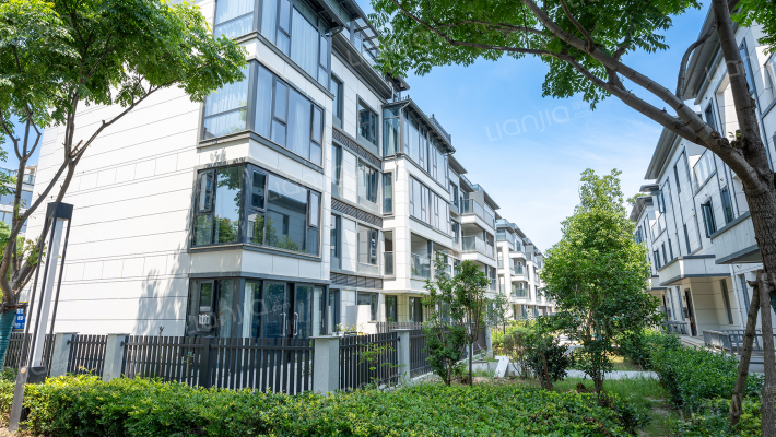 世纪江湾外景图