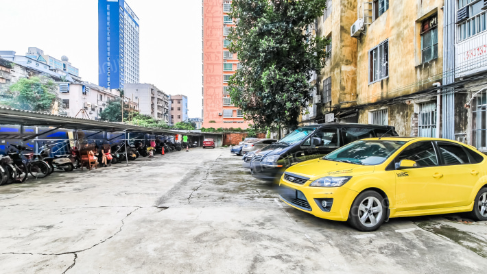 园湖路西一里外景图