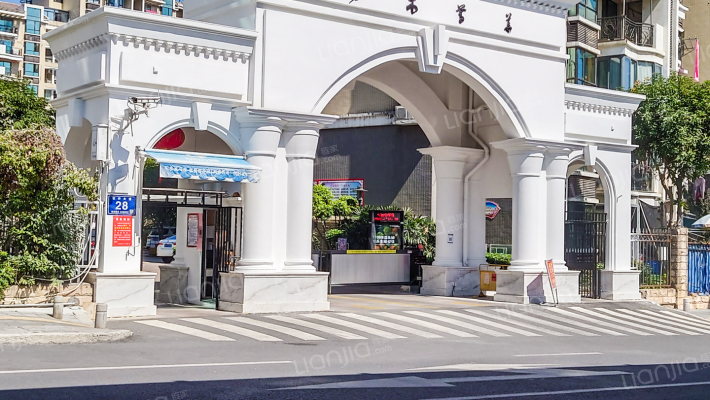 水木菁华房源|户型图|小区车位|交通地址详情分析!