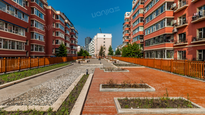 华侨休闲广场外景图