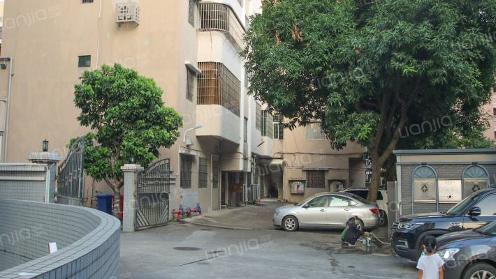 公路局内宿舍外景图