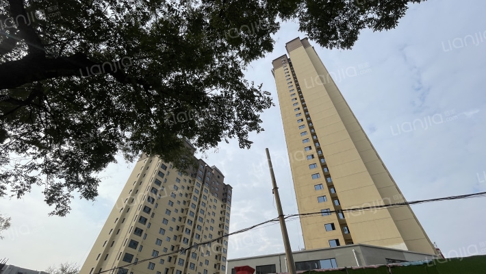 水岸花都外景图