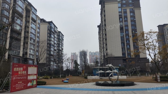 隆腾凌云府外景图