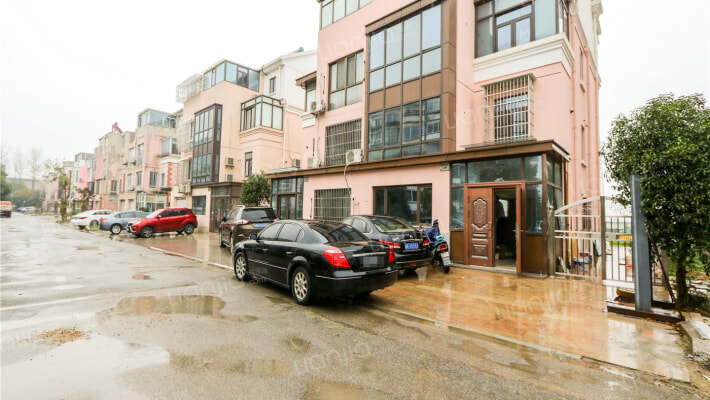 咏春花苑外景图