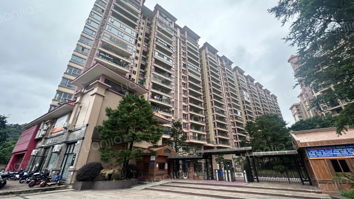 嘉东广场外景图