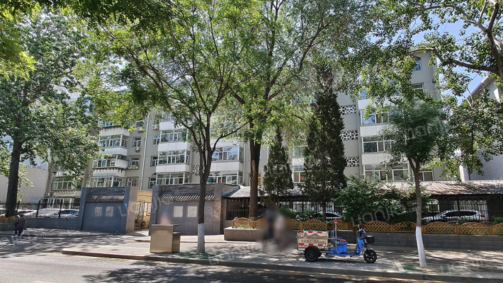 教委宿舍外景图